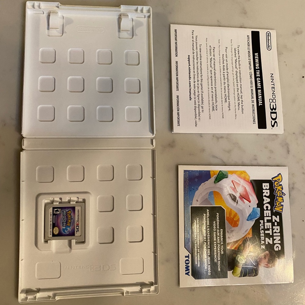 Pokémon Moon Nintendo 3DS Complete In Box Tested and Working